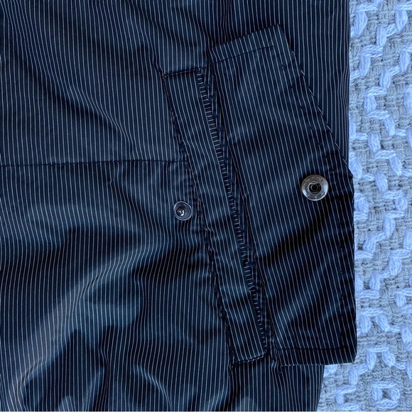 Truth Substance Common Sense Men’s Hooded Vest Black / Pinstripes Size Large EUC - Picture 6 of 15